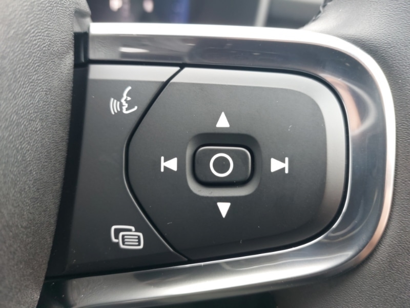 Used Volvo XC40 2025 for sale - 76150877: Photo 14