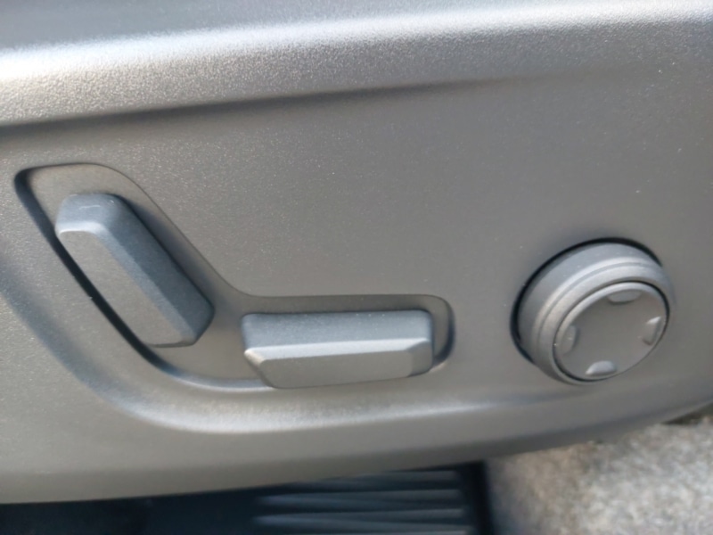 Used Volvo XC40 2025 for sale - 77105341: Photo 12