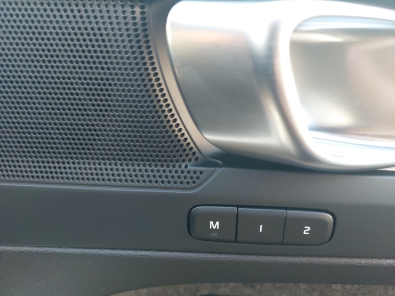 Used Volvo XC40 2025 for sale - 77105341: Photo 13