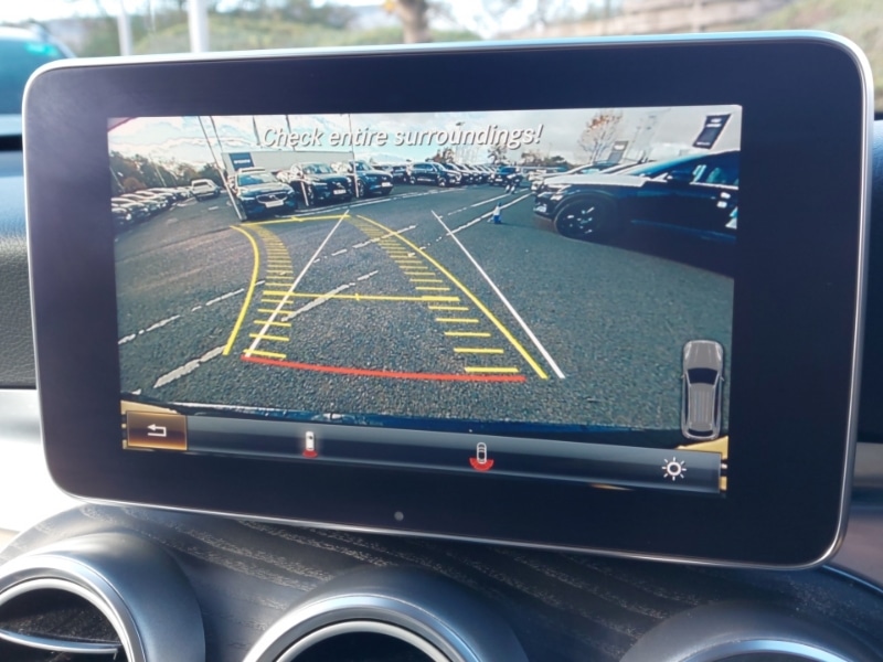 Used Mercedes-Benz GLC 2018 for sale - 76401053: Photo 10