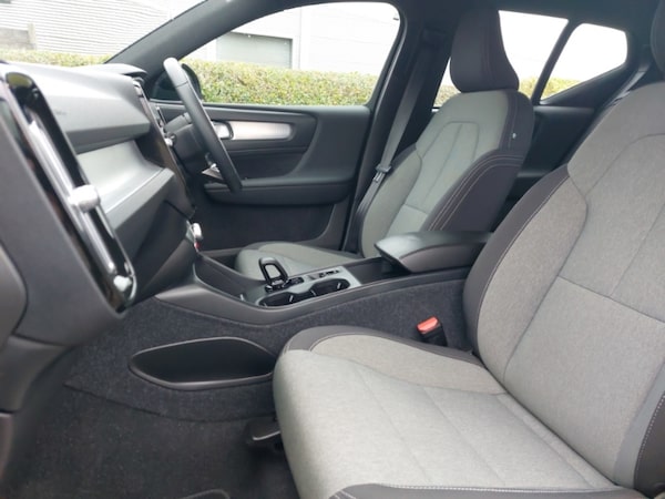 Used Volvo XC40 2022 for sale - 76289202: Photo 5