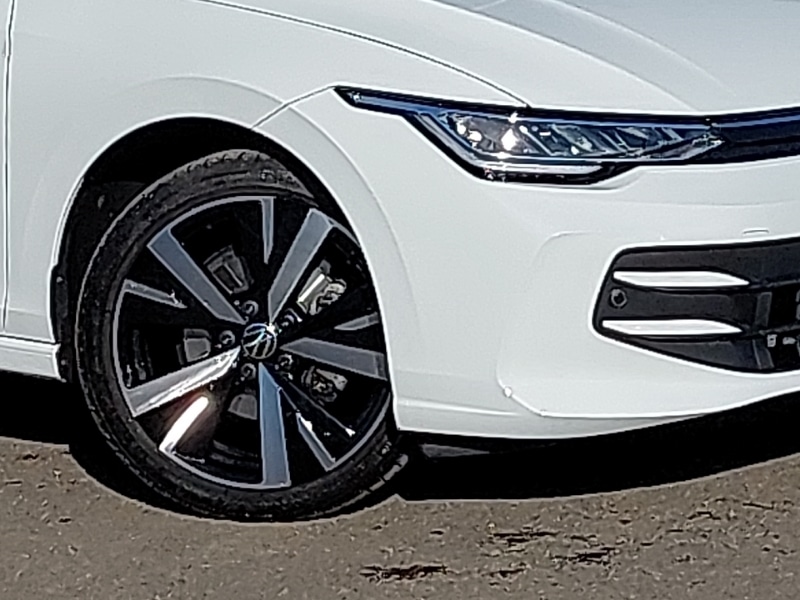 Used Volkswagen Golf 2024 for sale - 77790633: Photo 9