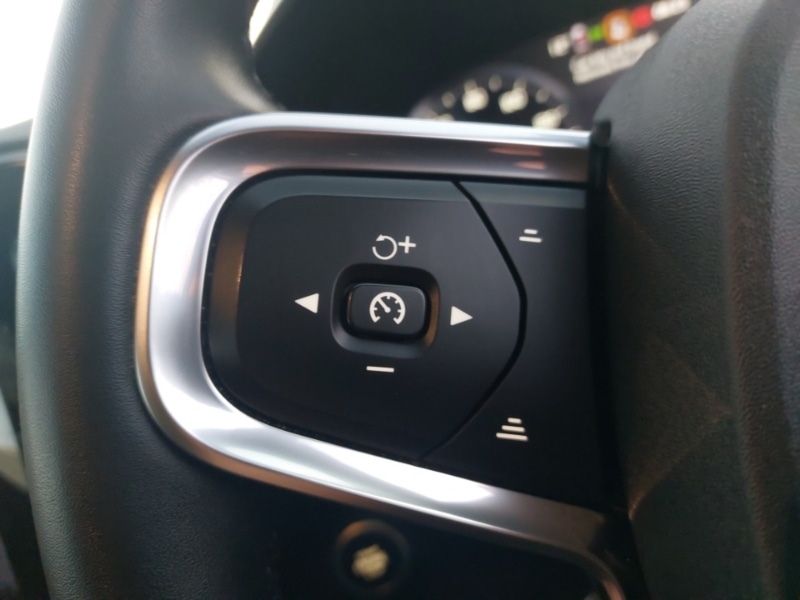 Used Volvo XC40 2021 for sale - 76795588: Photo 14