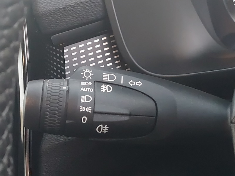 Used Volvo XC40 2021 for sale - 76795588: Photo 17