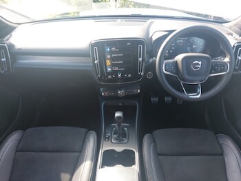 Used Volvo XC40 2022 for sale - 75622301: Photo