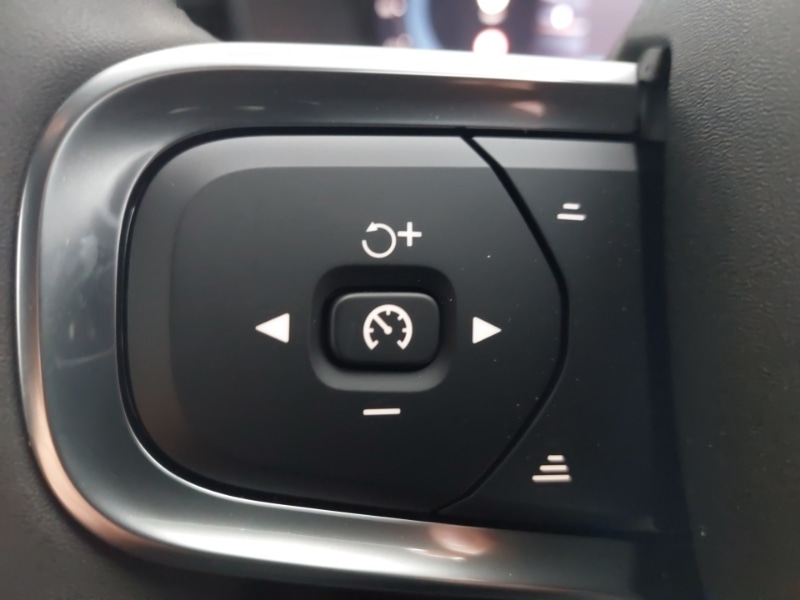 Used Volvo XC40 2025 for sale - 77518181: Photo 14