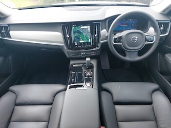 Used Volvo V90 2025 for sale - 78723458: Photo
