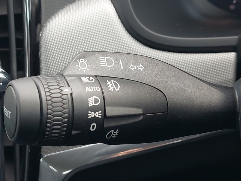 Used Volvo V90 2025 for sale - 77975011: Photo 17