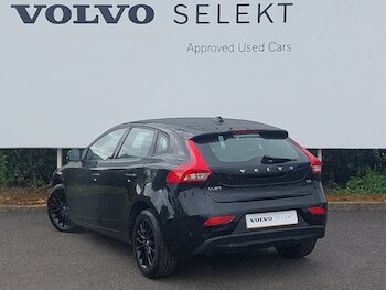 Used Volvo V40 2018 for sale - 78489997: Photo