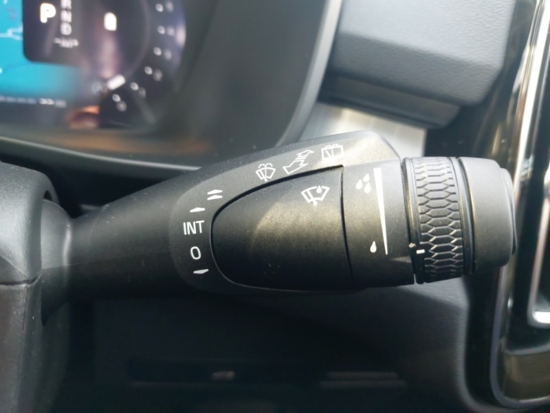 Used Volvo XC40 2025 for sale - 76556356: Photo 16