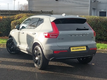 Used Volvo XC40 2025 for sale - 76556356: Photo