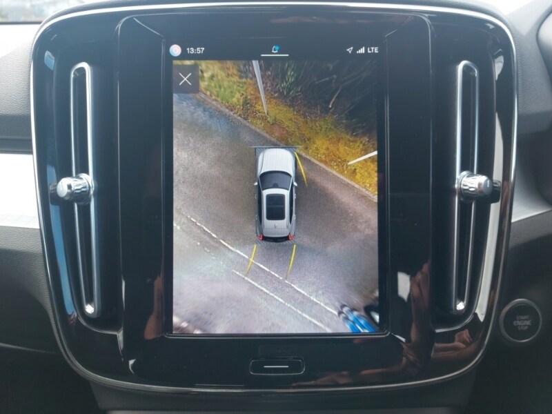 Used Volvo XC40 2023 for sale - 78013531: Photo 11