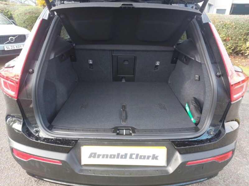 Used Volvo XC40 2024 for sale - 76478970: Photo 8