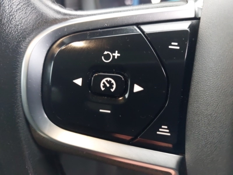 Used Volvo XC60 2022 for sale - 76970235: Photo 16