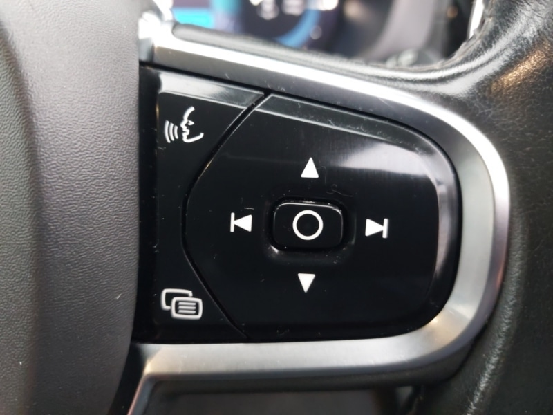 Used Volvo XC60 2022 for sale - 76970235: Photo 17