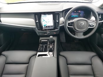 Used Volvo V90 2025 for sale - 78790946: Photo