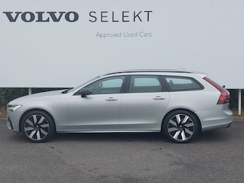 Used Volvo V90 2025 for sale - 78790946: Photo