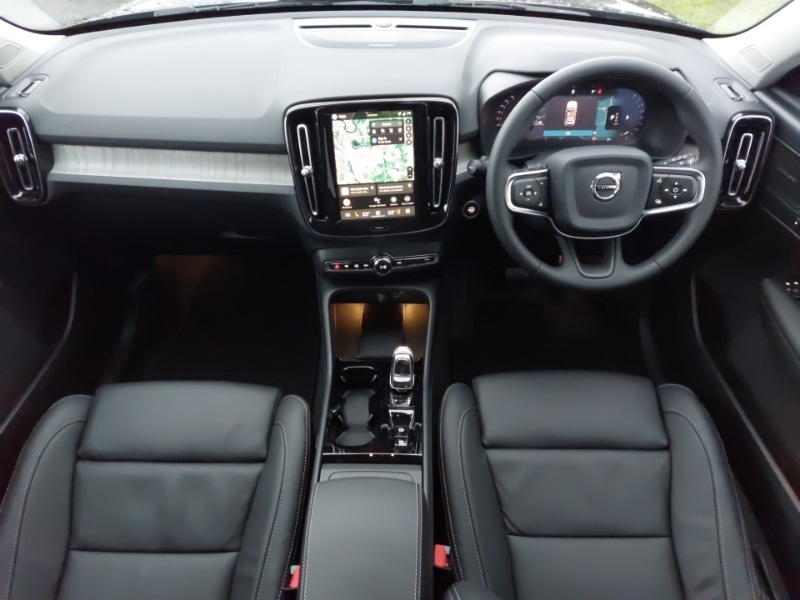 Used Volvo XC40 2025 for sale - 77004507: Photo 2