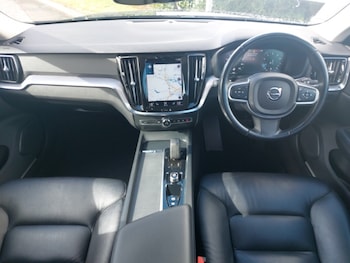 Used Volvo V60 2021 for sale - 76567337: Photo