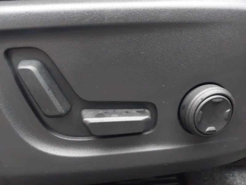 Used Volvo XC40 2025 for sale - 76721367: Photo 12