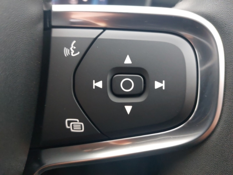 Used Volvo XC40 2025 for sale - 76721367: Photo 14