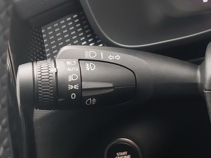 Used Volvo XC40 2025 for sale - 76721367: Photo 17