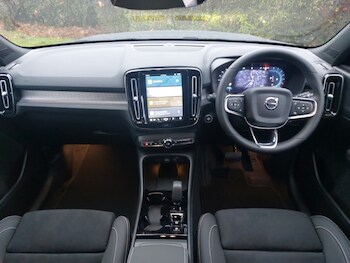 Used Volvo XC40 2025 for sale - 76721367: Photo