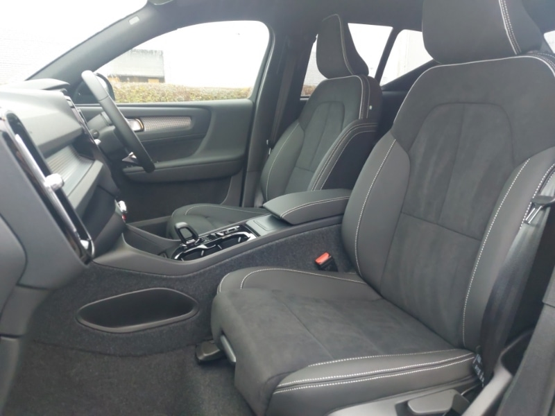 Used Volvo XC40 2025 for sale - 76721367: Photo 5