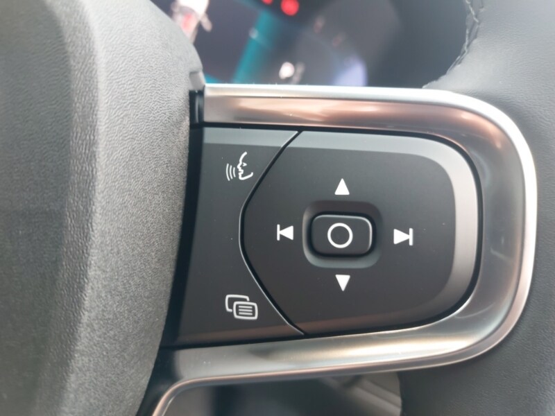 Used Volvo XC40 2025 for sale - 77573207: Photo 15