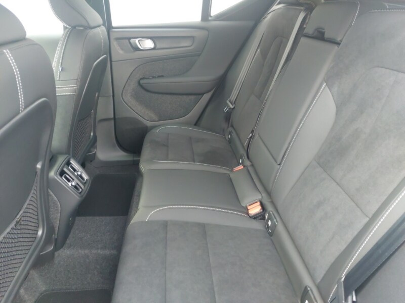 Used Volvo XC40 2025 for sale - 77573207: Photo 6