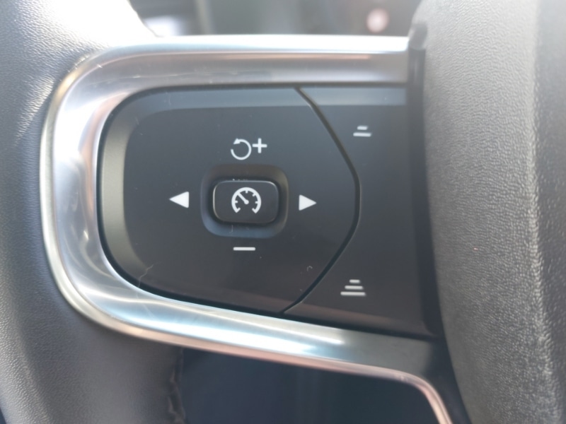 Used Volvo XC40 2022 for sale - 75873569: Photo 16