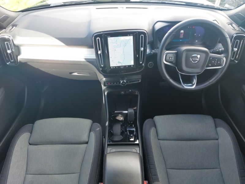 Used Volvo XC40 2022 for sale - 75873569: Photo 2