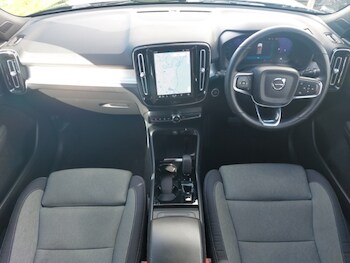 Used Volvo XC40 2022 for sale - 75873569: Photo 2