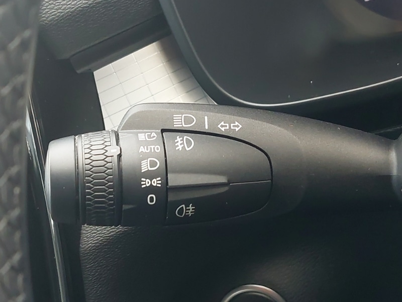 Used Volvo XC40 2023 for sale - 76795564: Photo 17