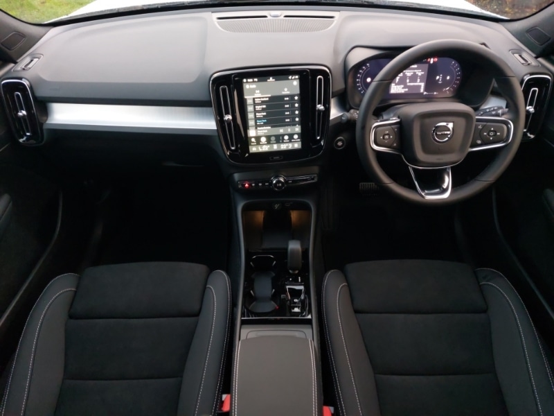 Used Volvo XC40 2025 for sale - 77008600: Photo 2