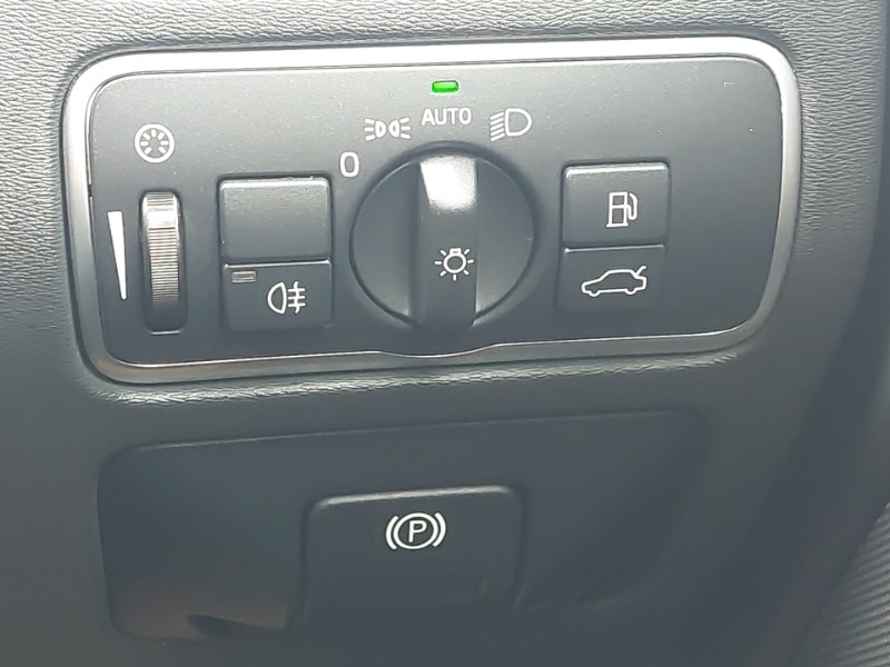 Used Volvo V70 2015 for sale - 78178941: Photo 17