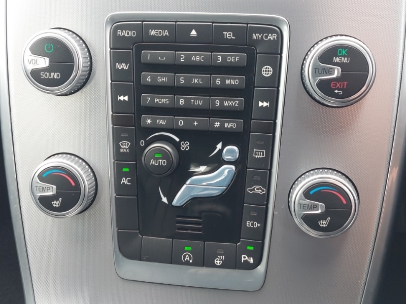 Used Volvo V70 2015 for sale - 78178941: Photo 18