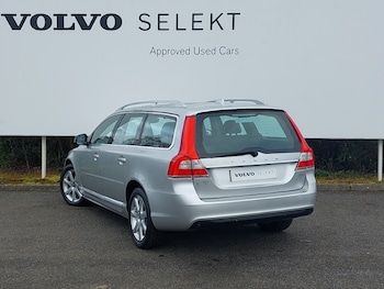 Used Volvo V70 2015 for sale - 78178941: Photo