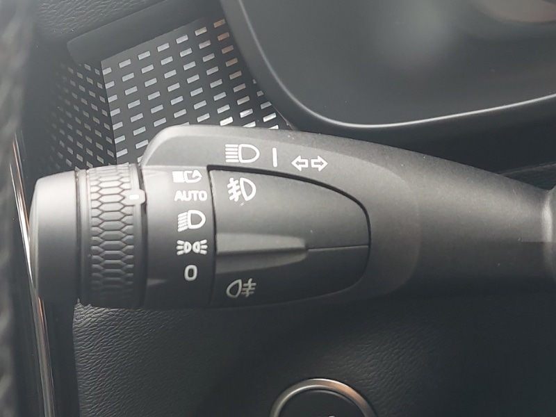 Used Volvo XC40 2024 for sale - 75828640: Photo 16