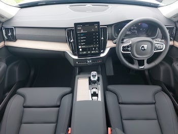 Used Volvo XC90 2025 for sale - 75305442: Photo