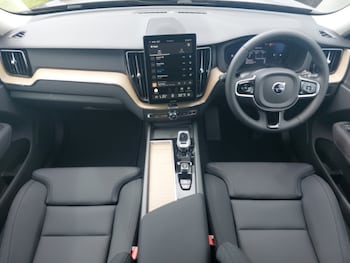 Used Volvo XC60 2025 for sale - 75290102: Photo
