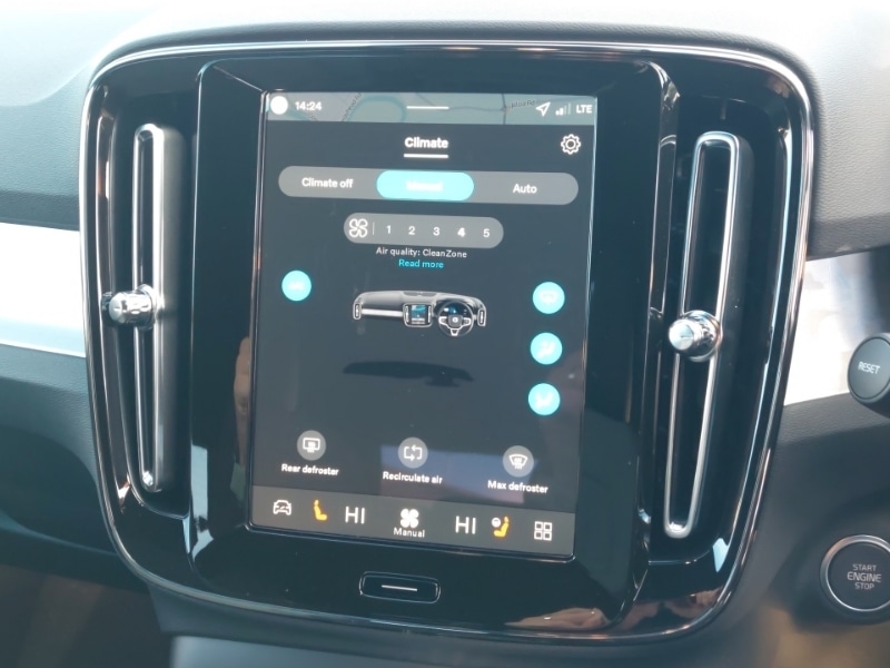 Used Volvo XC40 2025 for sale - 76639186: Photo 17