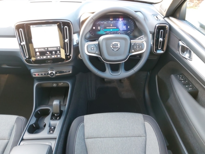 Used Volvo XC40 2025 for sale - 76639186: Photo 7