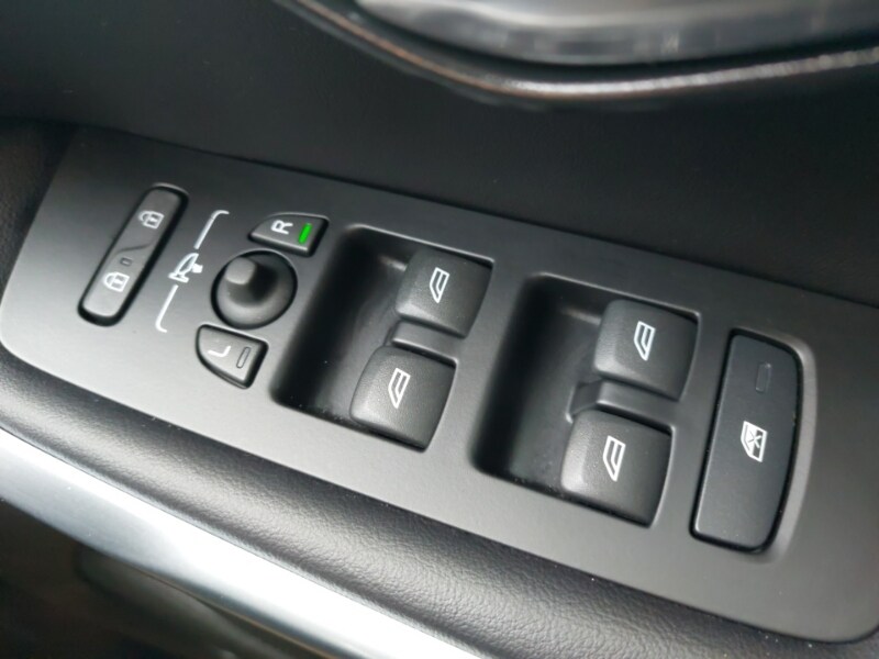 Used Volvo V40 2019 for sale - 77652386: Photo 19