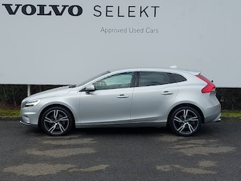 Used Volvo V40 2019 for sale - 77652386: Photo