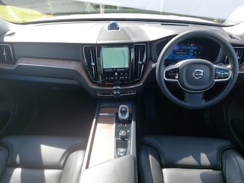 Used Volvo XC60 2023 for sale - 78837676: Photo