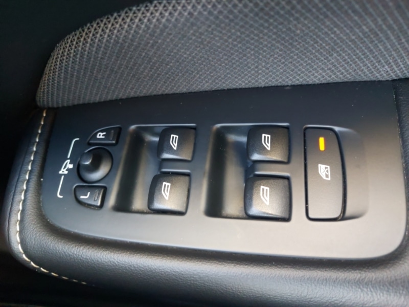 Used Volvo XC60 2019 for sale - 77751784: Photo 16