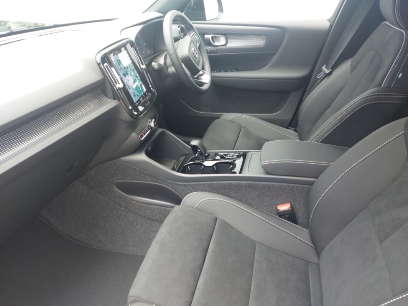 Used Volvo XC40 2025 for sale - 75914327: Photo 5