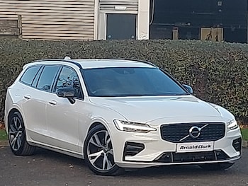 Used Volvo V60 2021 for sale - 76589388: Photo