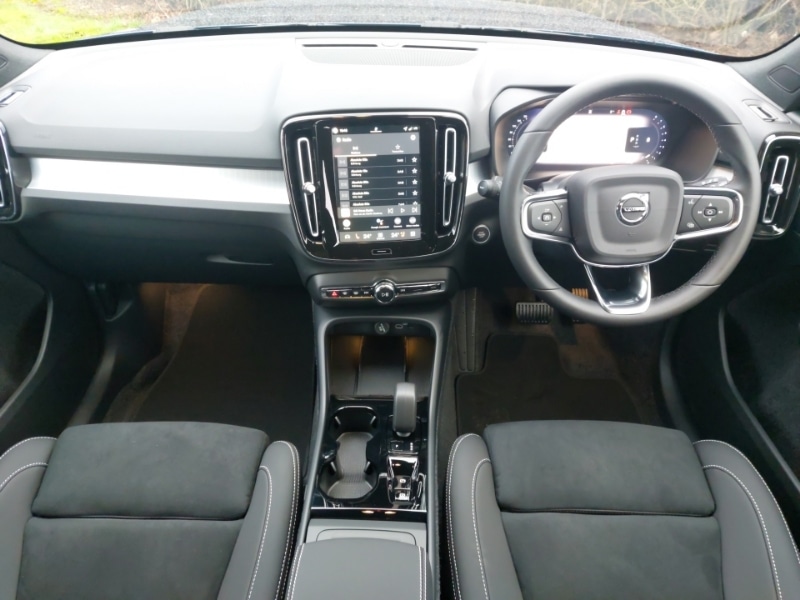 Used Volvo XC40 2025 for sale - 77611163: Photo 2